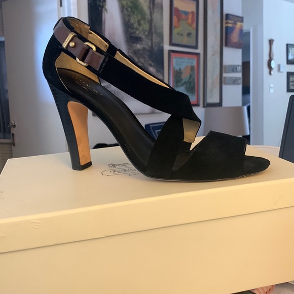 Elegant Suede Sandal from Coach; Size 10 (likely to fit 10-10.5). - Picture 6 of 6